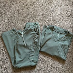 Med Couture Women's Sage Cargo Scrub Set